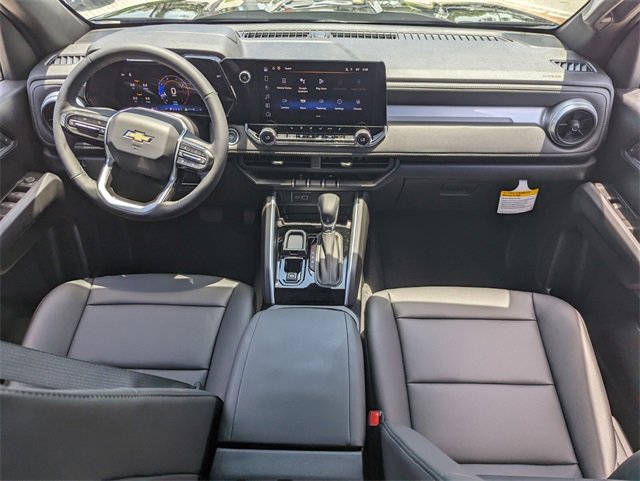 2025 Chevrolet Colorado Work Truck LT photo 9