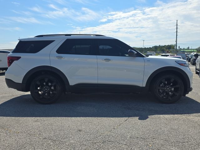 2023 Ford Explorer ST-Line photo 4