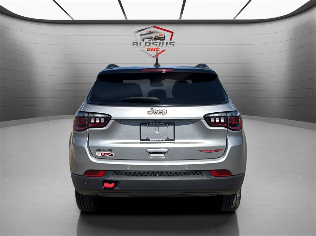 2023 Jeep Compass Trailhawk photo 4