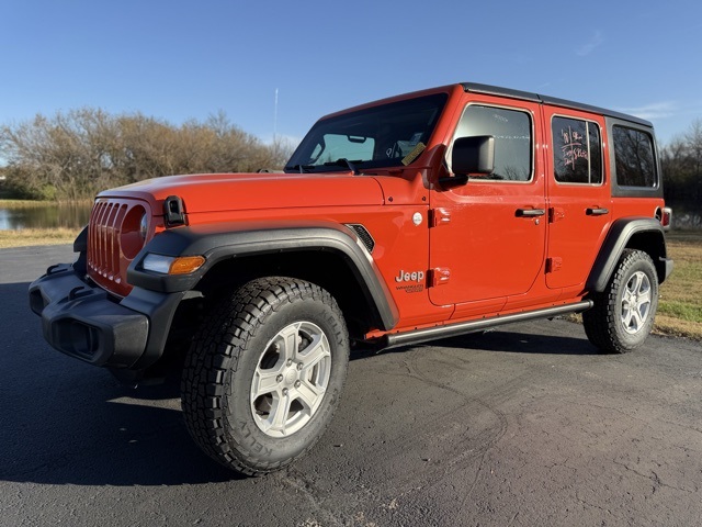 2018 Jeep Wrangler Unlimited Sport S photo 2