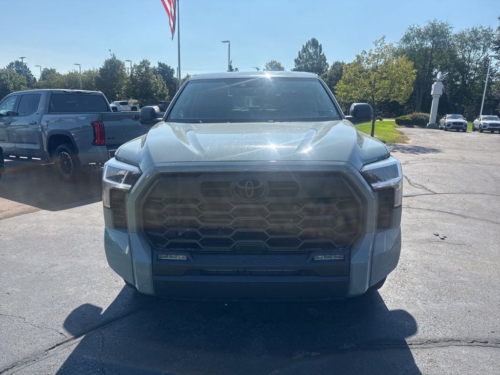 2023 Toyota Tundra SR5 TRD photo 4