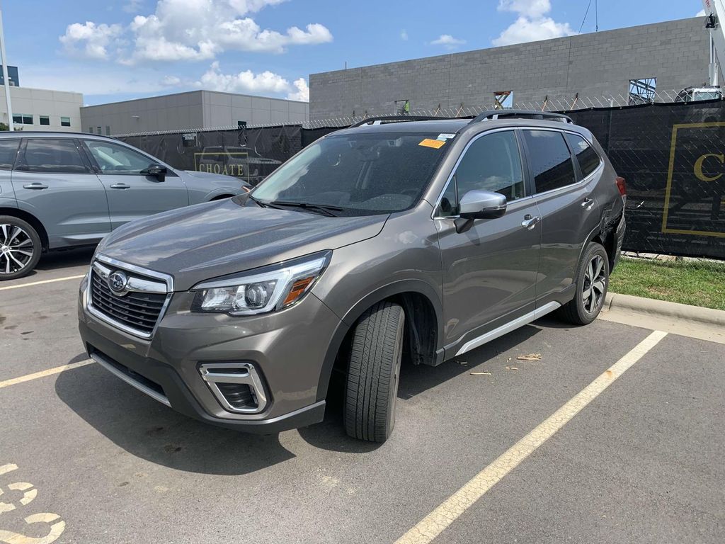 2019 Subaru Forester Touring photo 2