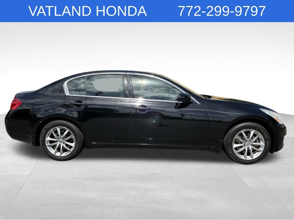 2008 Infiniti G35 photo 4