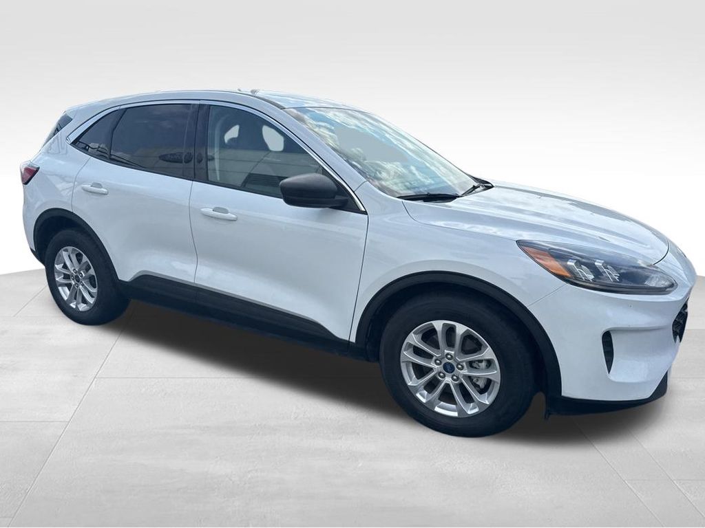 2022 Ford Escape Hybrid SE photo 8