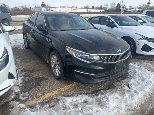 2018 Kia Optima EX's photo