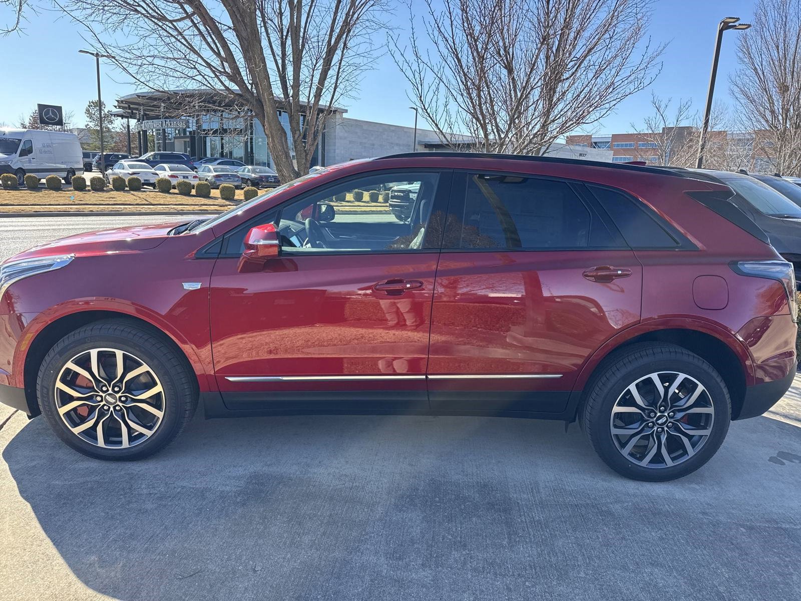 2025 Cadillac XT5 Sport photo 11