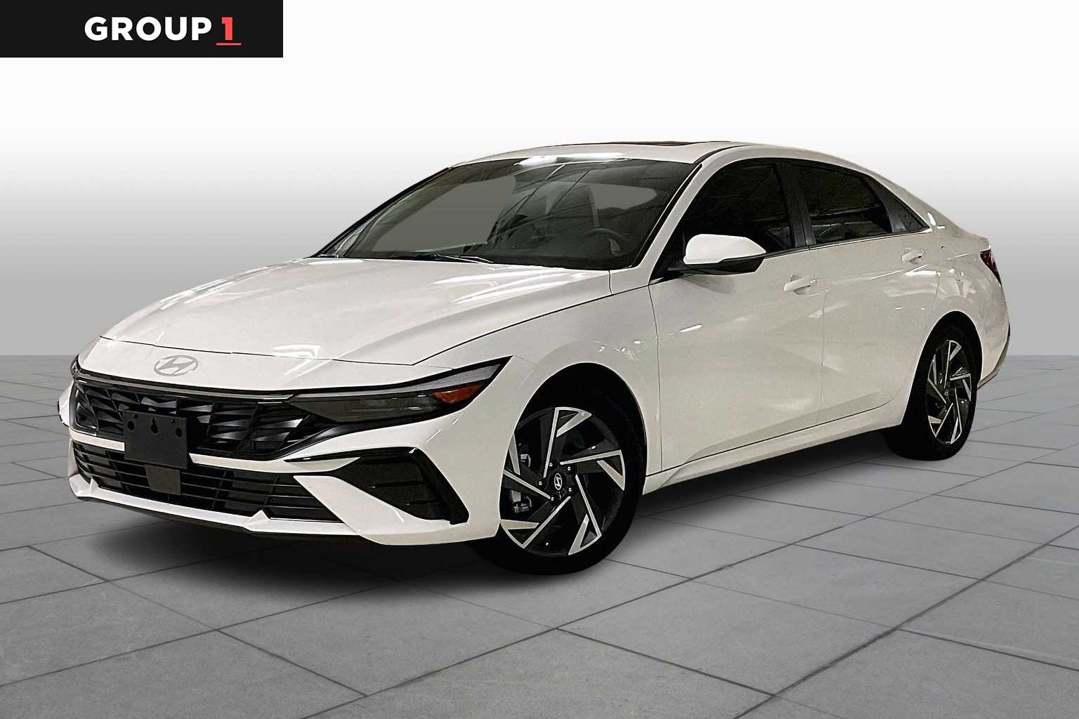 2025 Hyundai Elantra Limited's photo