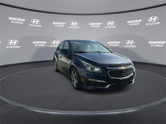 2015 Chevrolet Cruze photo 3