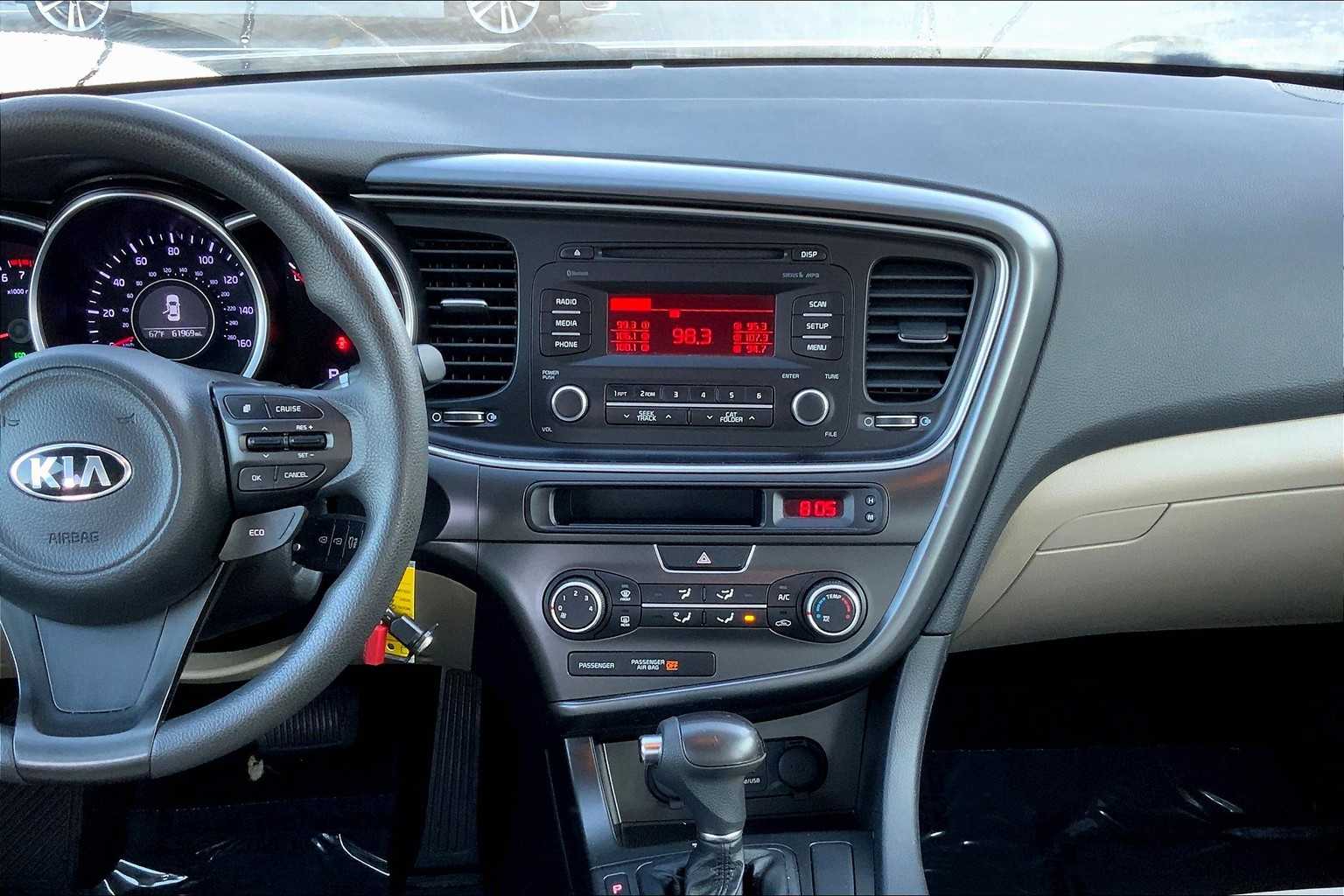 2015 Kia Optima LX photo 6