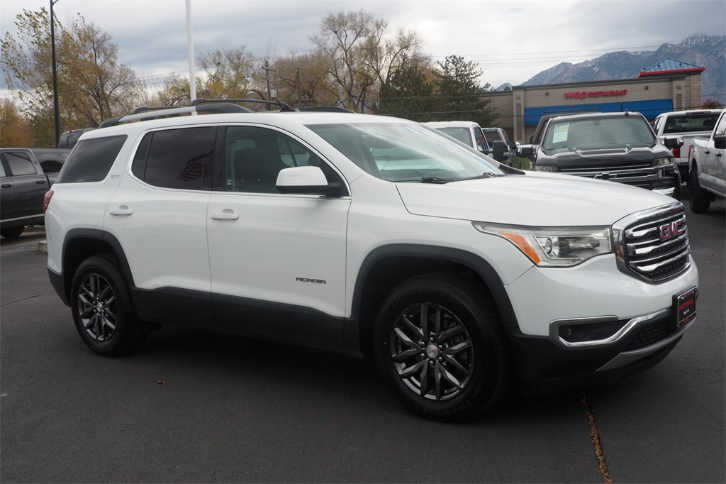 2017 Gmc Acadia SLT photo 2