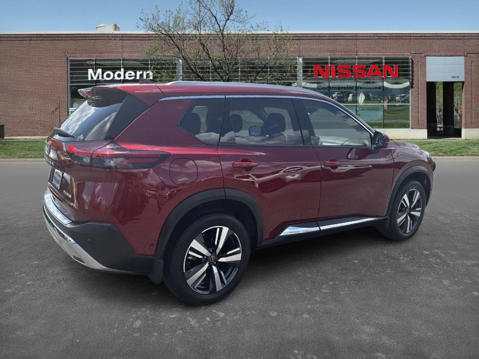 2022 Nissan Rogue Platinum photo 4