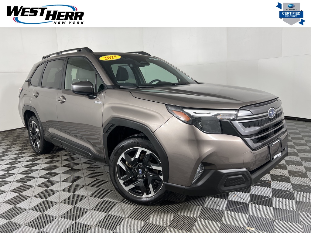2025 Subaru Forester Premium's photo