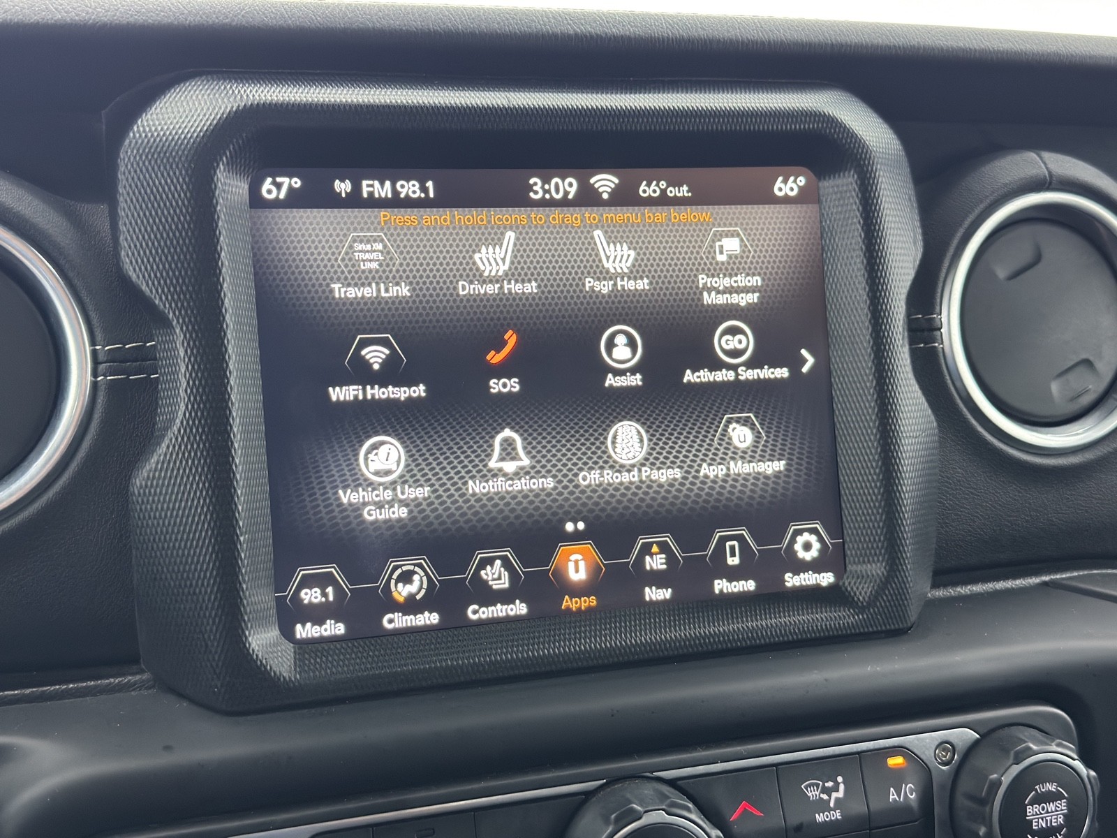 2020 Jeep Gladiator Overland photo 28
