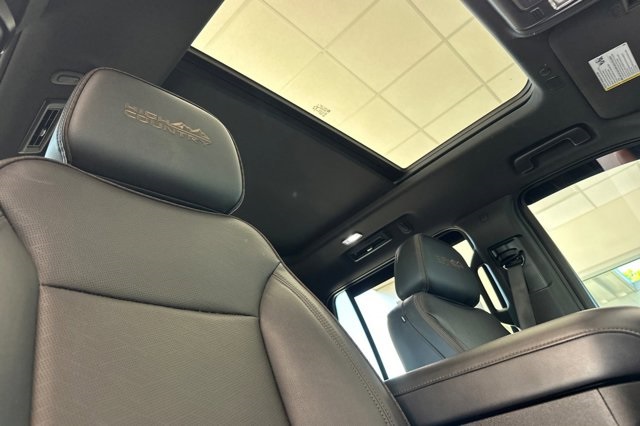 2022 Chevrolet Tahoe High Country photo 17