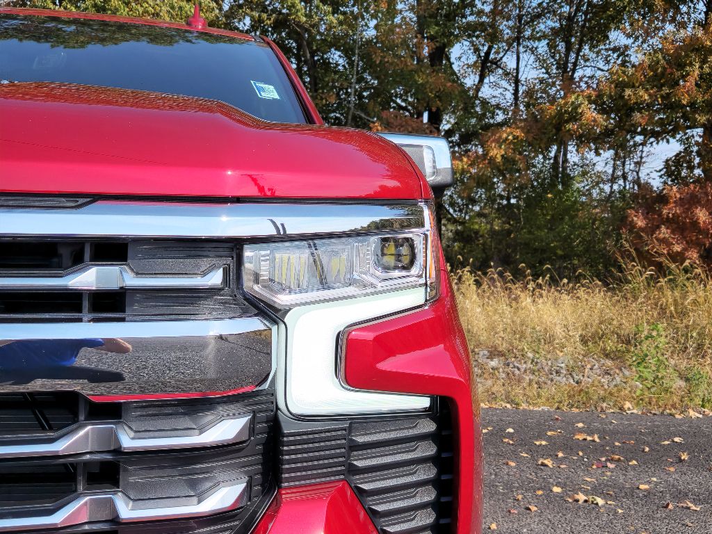 2025 Chevrolet Silverado 1500 LTZ photo 13