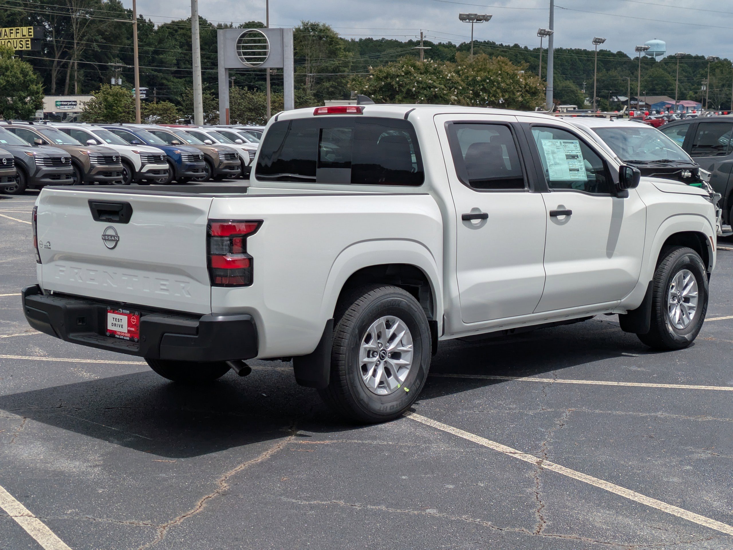2025 Nissan Frontier S photo 2