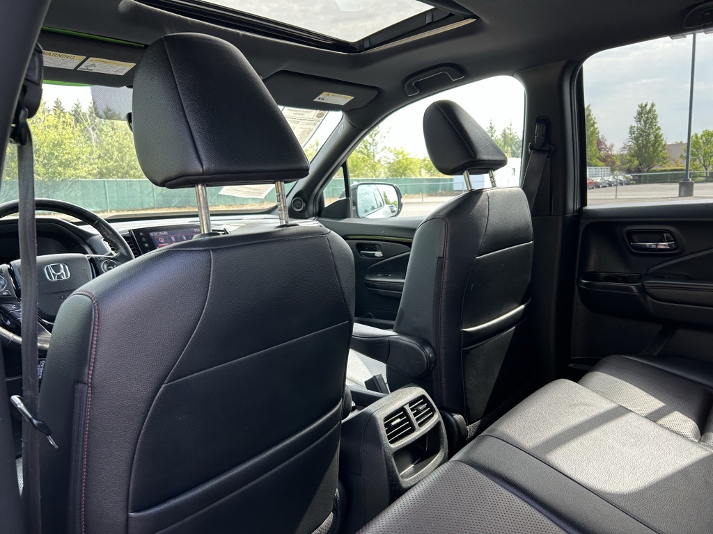 2023 Honda Ridgeline Black Edition photo 23