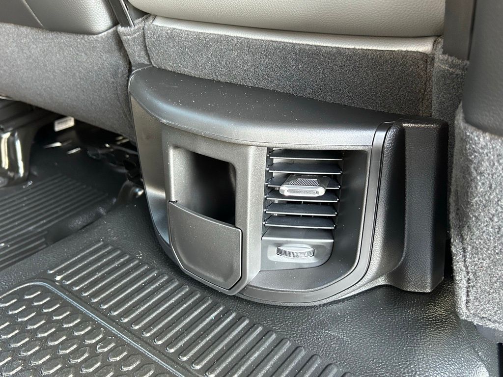 2025 Ram 2500 Tradesman photo 28