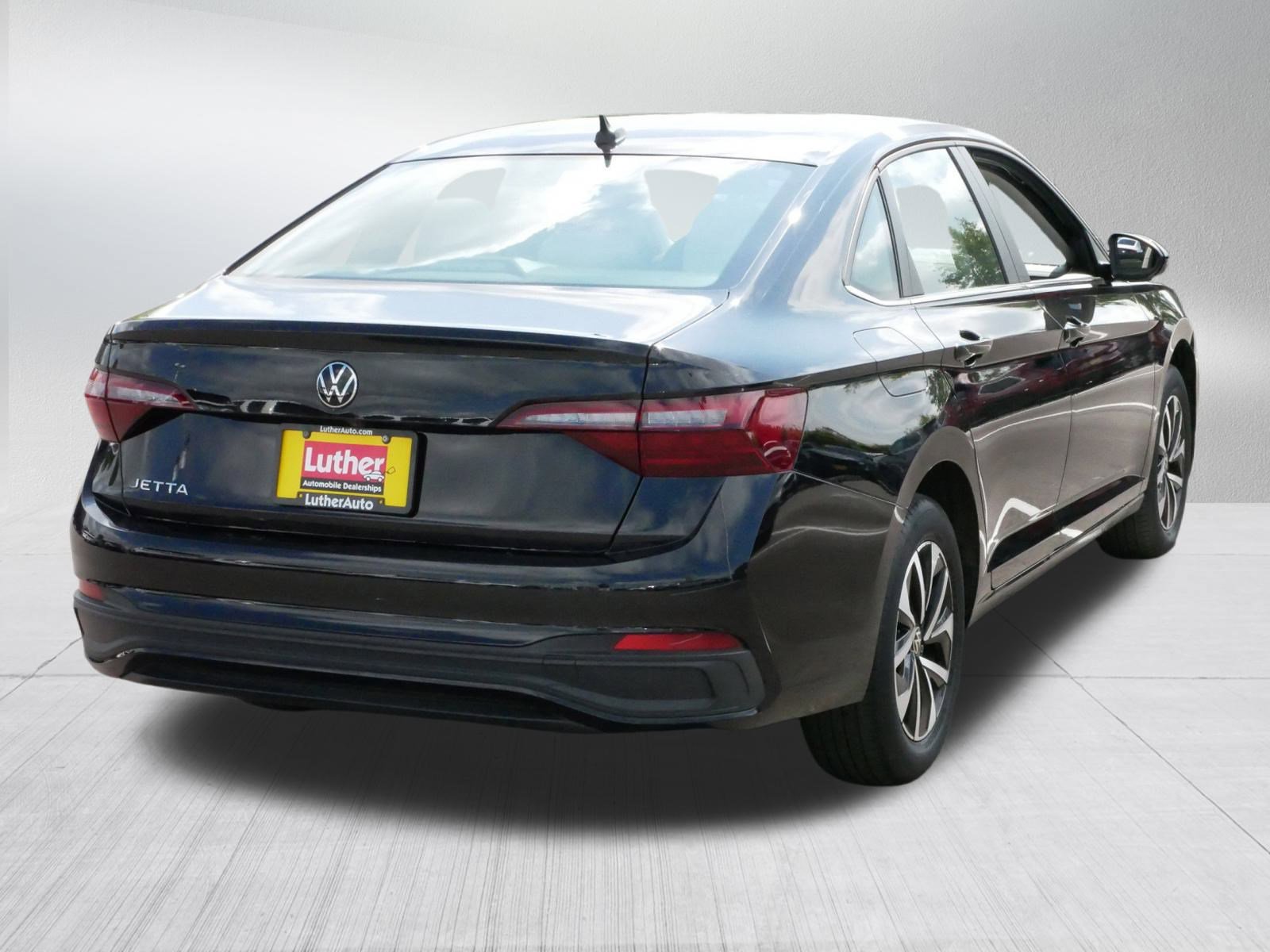 2022 Volkswagen Jetta S photo 6