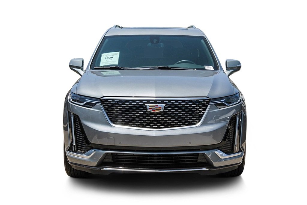 2025 Cadillac XT6 Luxury photo 2