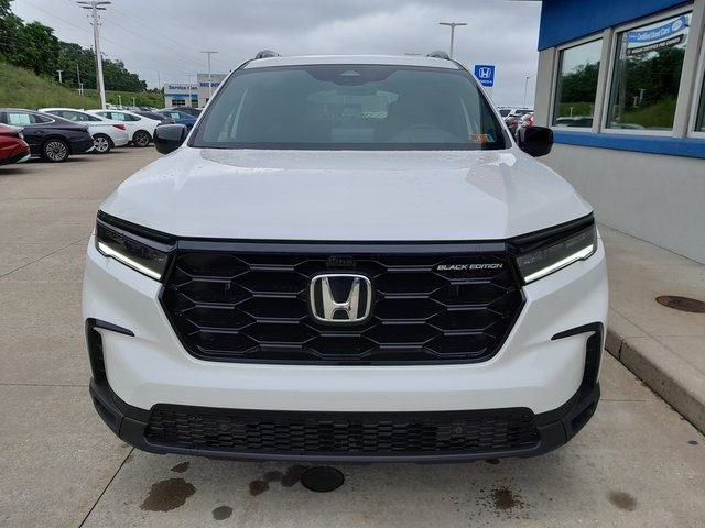 2025 Honda Pilot Black Edition photo 4