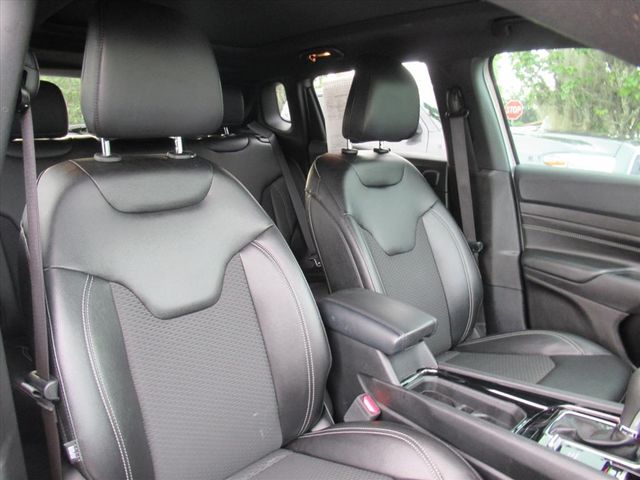 2024 Jeep Compass Latitude photo 8