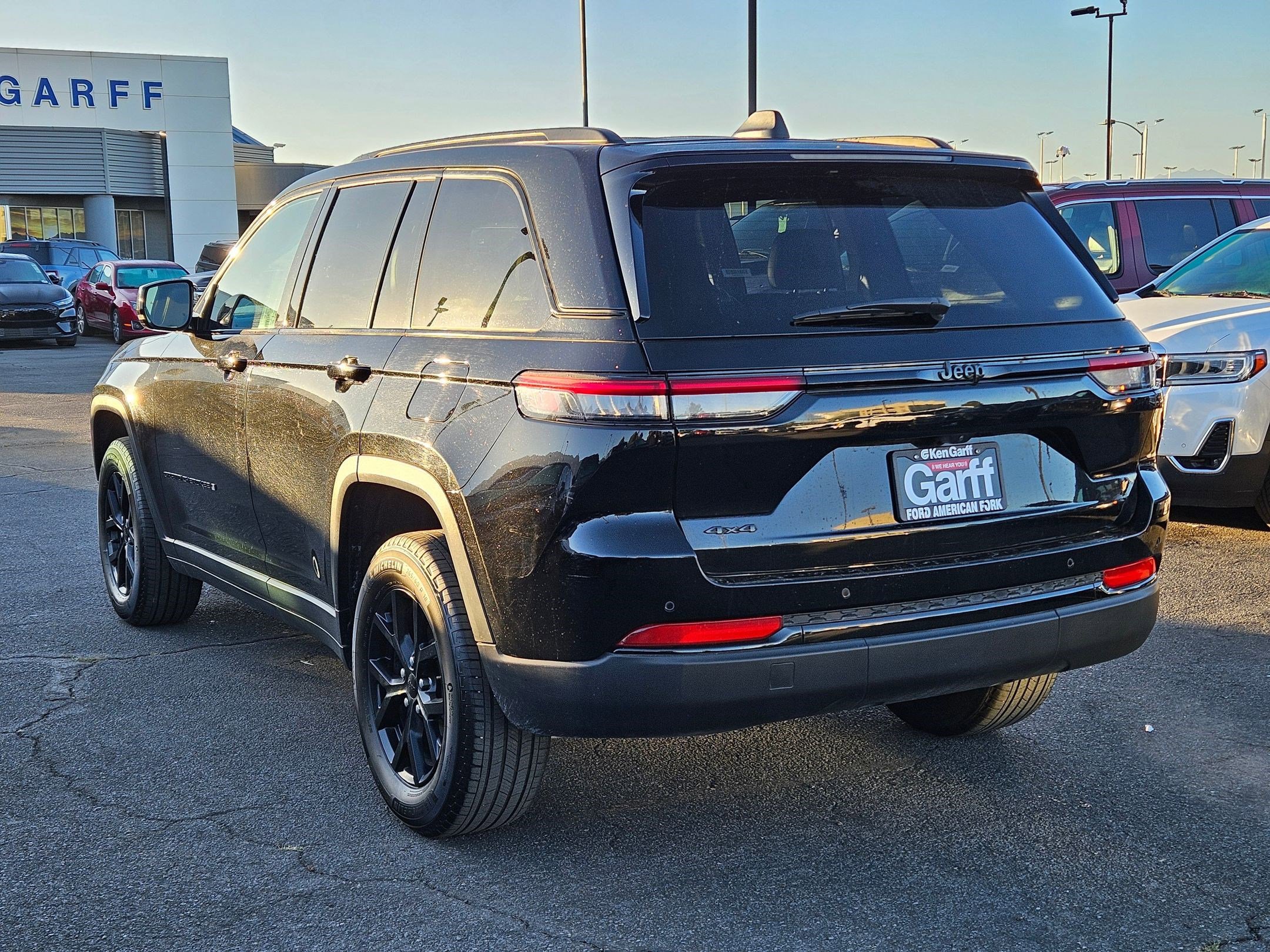 2024 Jeep Grand Cherokee Altitude photo 5