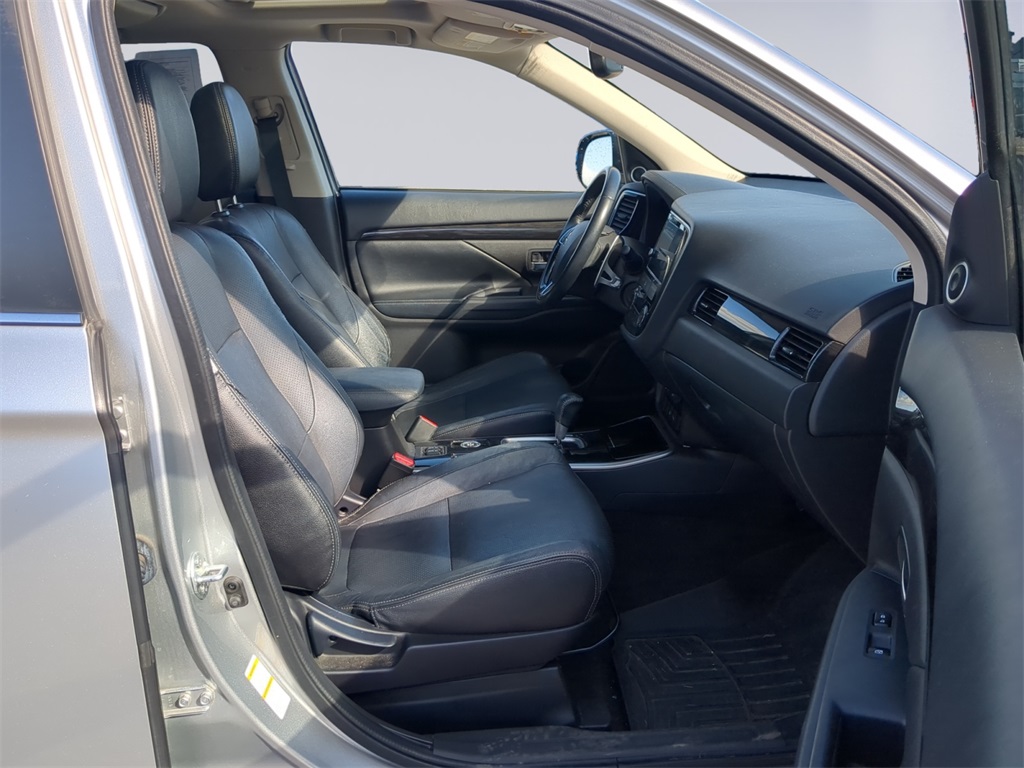 2018 Mitsubishi Outlander GT photo 15