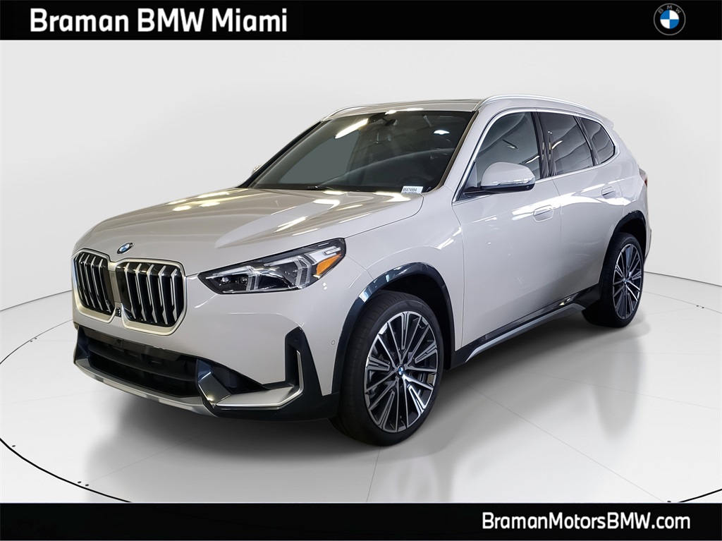 2026 BMW X1 28i's photo