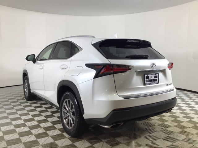 2015 Lexus NX 200t AWD photo 4