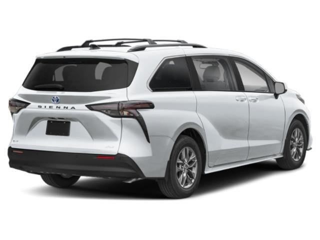 2026 Toyota Sienna XLE photo 2