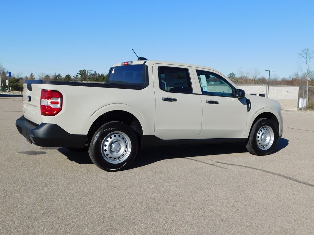 2025 Ford Maverick XL photo 3