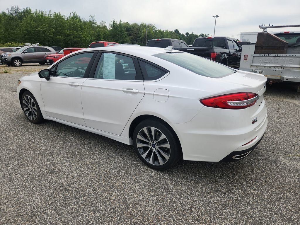 2020 Ford Fusion SE photo 5
