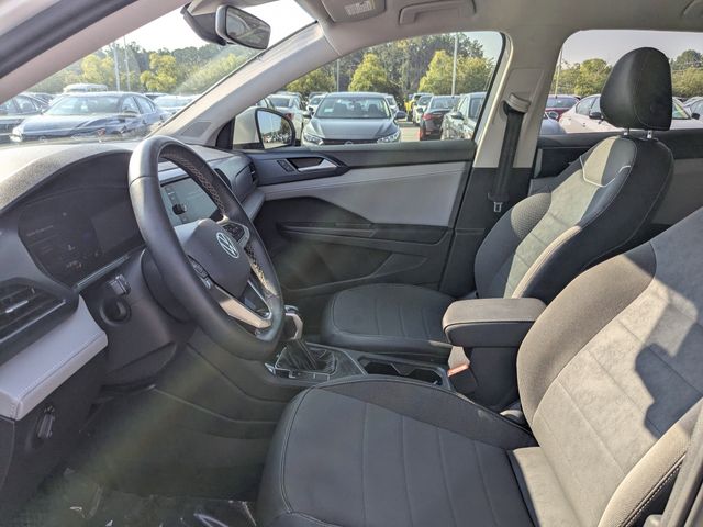 2023 Volkswagen Taos SE photo 15
