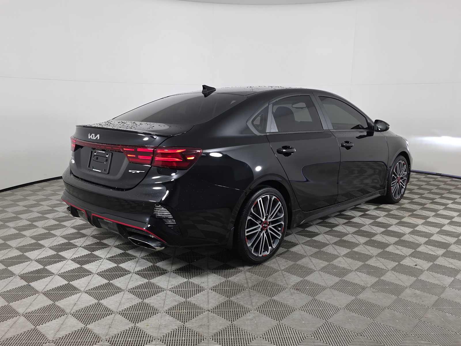 2023 Kia Forte GT photo 7