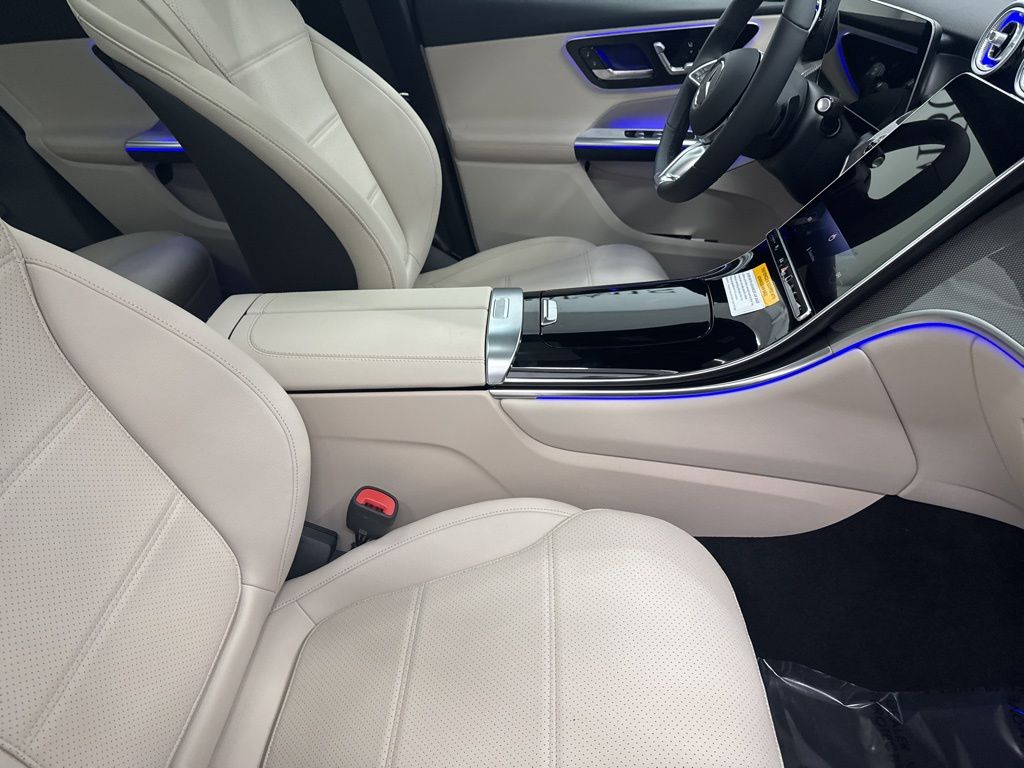 2026 Mercedes Benz GLC 300 photo 24