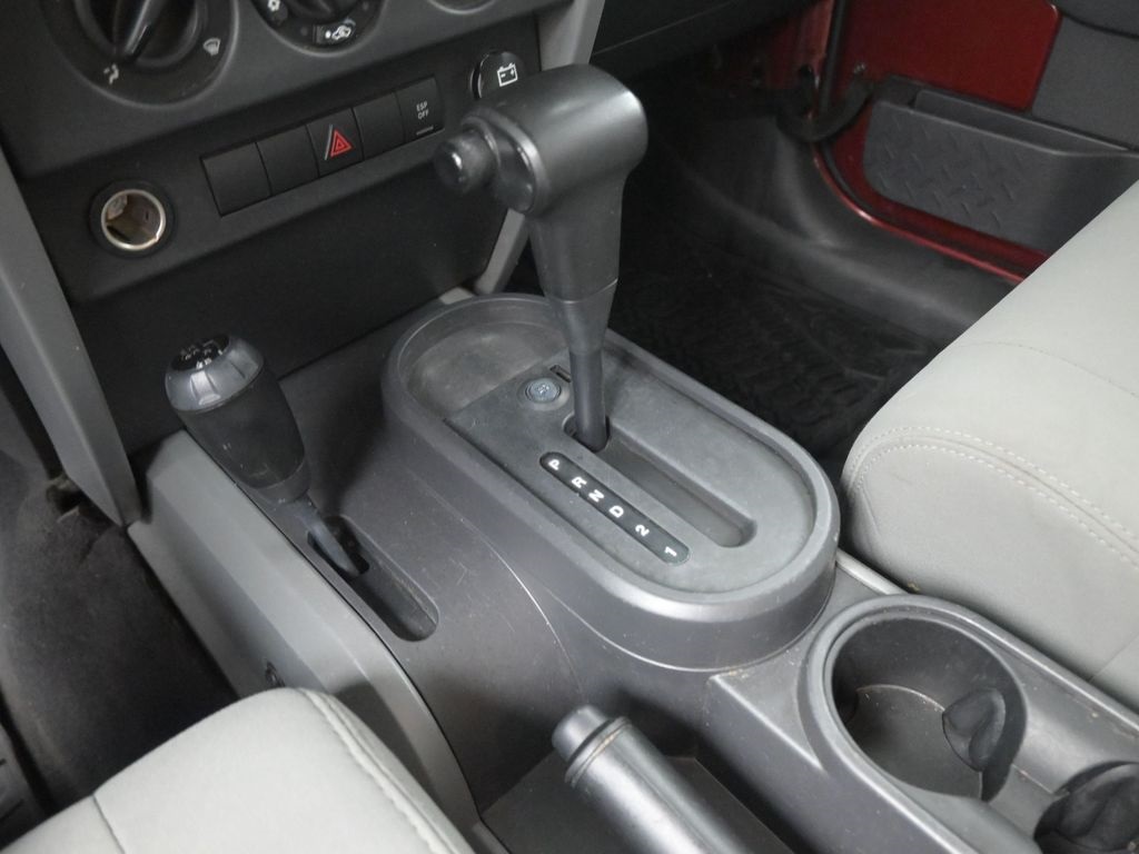 2008 Jeep Wrangler X photo 23