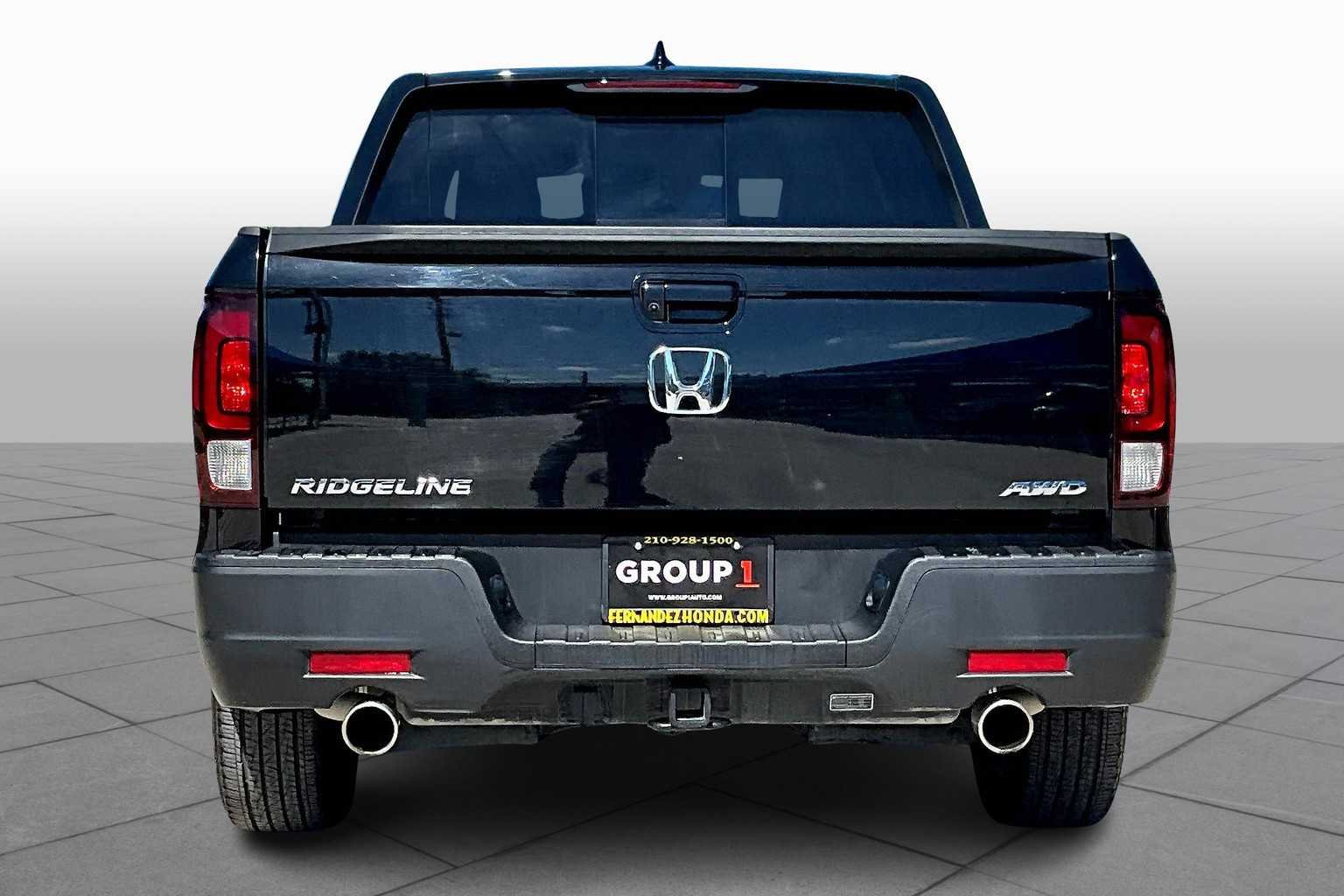 2023 Honda Ridgeline RTL photo 3