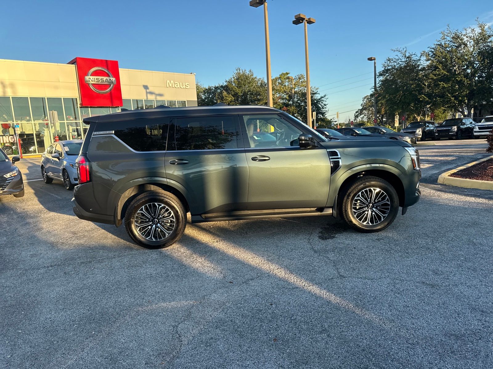 2026 Nissan Armada SL photo 2