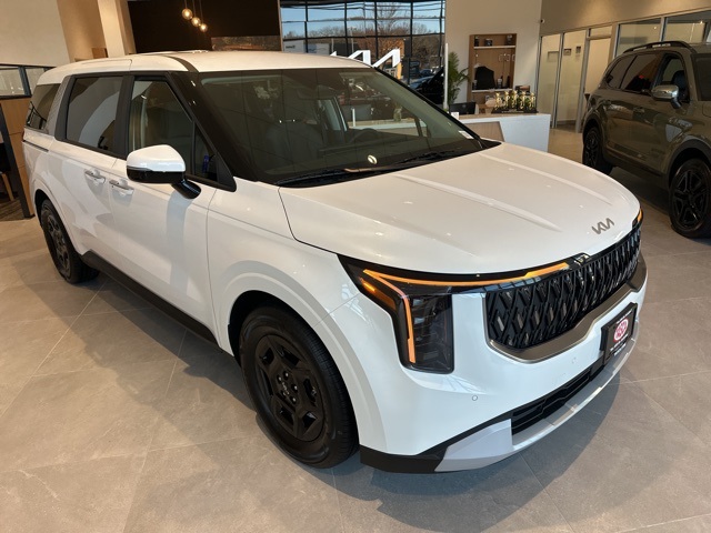 2026 Kia Carnival LX's photo