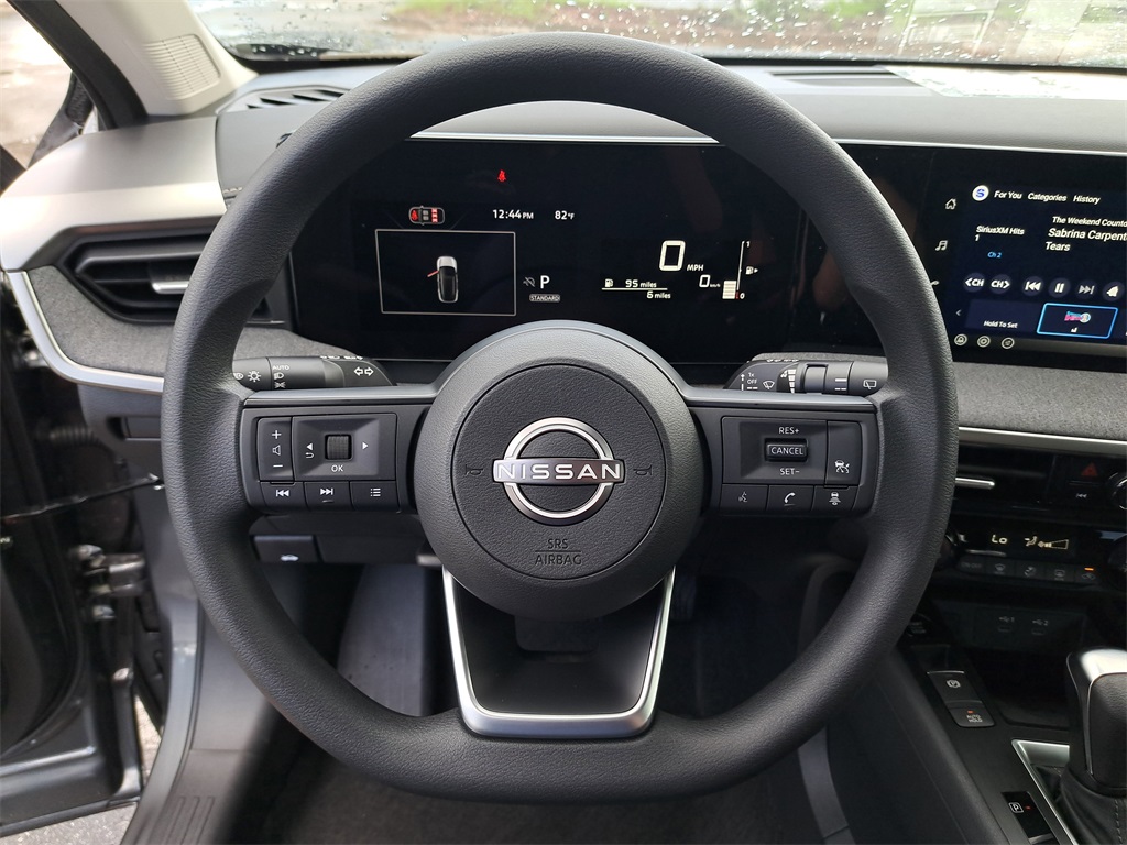 2026 Nissan Kicks SV photo 25
