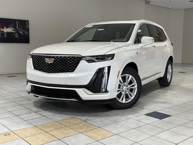 2025 Cadillac XT6 Luxury photo 2