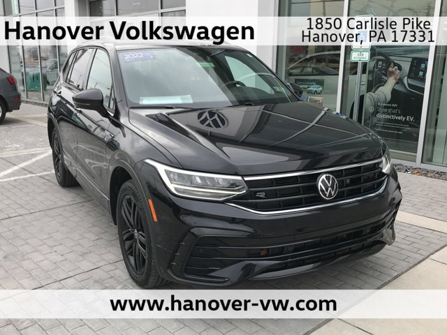 2022 Volkswagen Tiguan SE R-LINE BLACK's photo