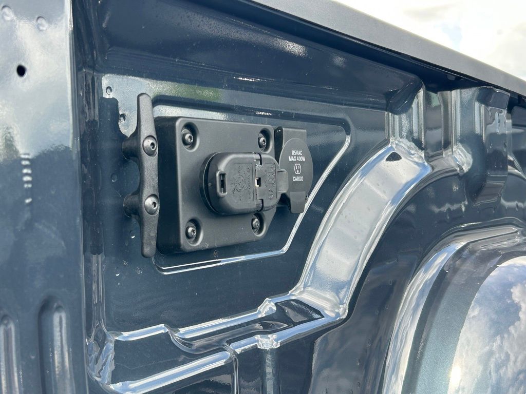 2025 Ram 3500 Laramie photo 39