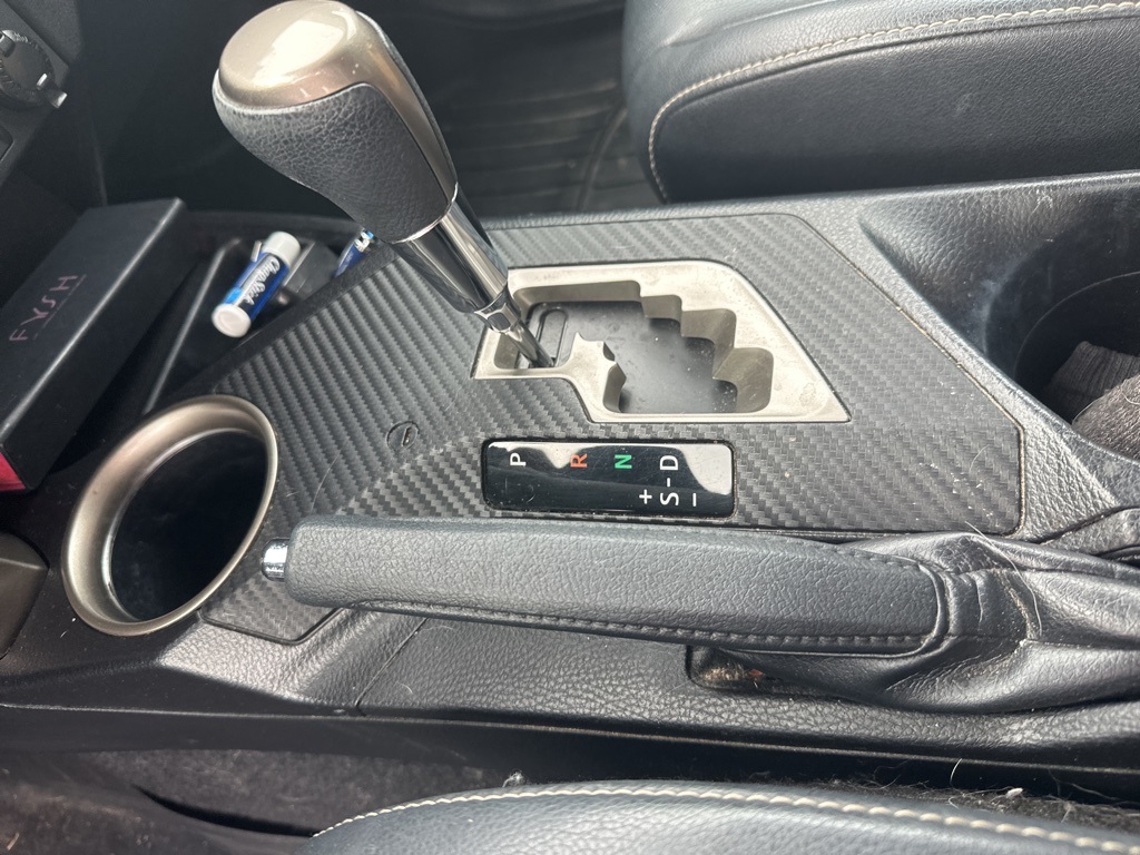 2015 Toyota RAV4 Limited photo 26