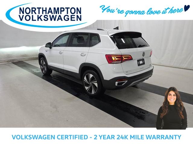 2024 Volkswagen Taos SE photo 4