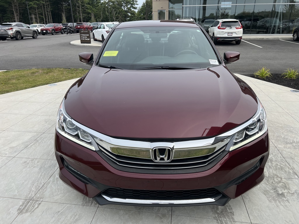 2017 Honda Accord Sport photo 2