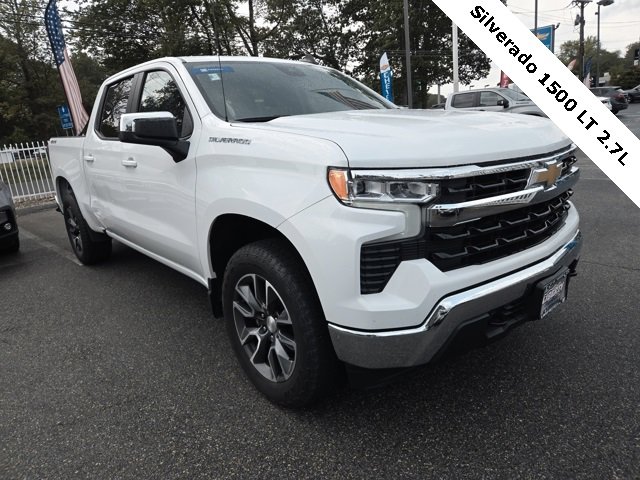 2022 Chevrolet Silverado 1500 LT photo 3