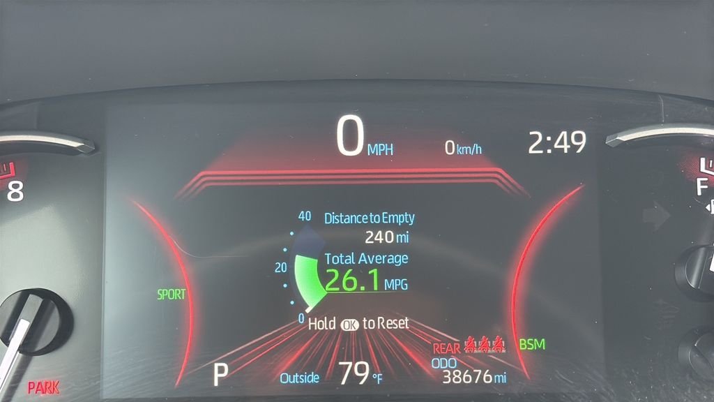 2024 Toyota RAV4 XLE photo 14