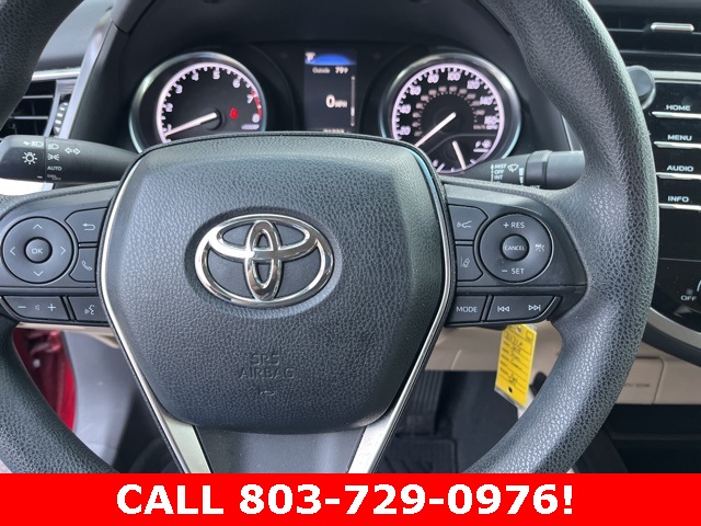 2018 Toyota Camry LE photo 18